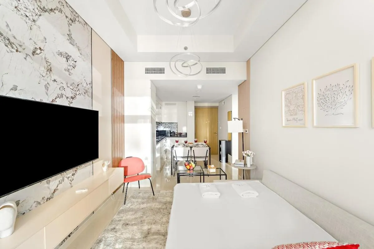 First Class 1Br Luxe Comfort Stylish Design Dubai