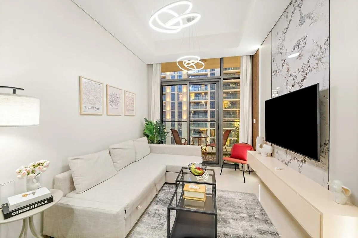 Apartment First Class 1Br Luxe Comfort Stylish Design Dubai United Arab Emirates