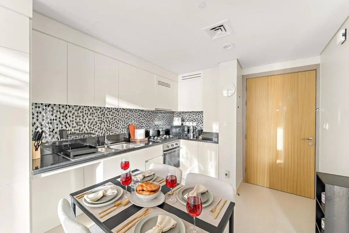 Apartment First Class 1Br Luxe Comfort Stylish Design Dubai